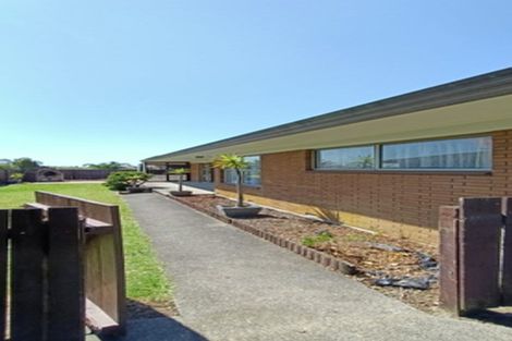 Photo of property in 27 Rushgreen Avenue, Pahurehure, Papakura, 2113