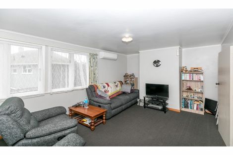 Photo of property in 4 Mcpherson Place, Fairfield, Hamilton, 3214