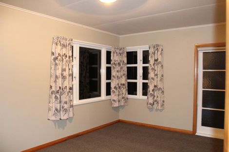 Photo of property in 30 Pitama Road, Awapuni, Palmerston North, 4412