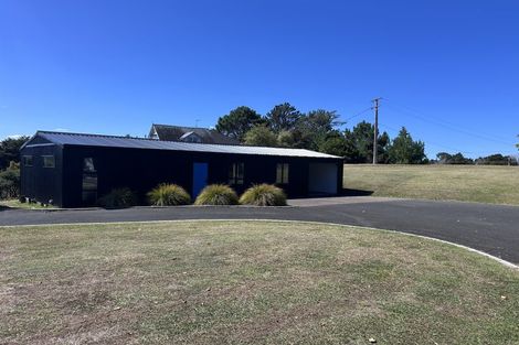 Photo of property in 1268 East Coast Road, Redvale, Albany, 0794