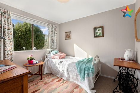 Photo of property in 3 Waipounamu Drive, Kelson, Lower Hutt, 5010