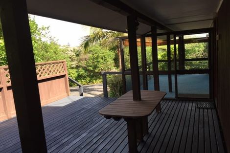 Photo of property in 1/14 Tallington Crescent, Torbay, Auckland, 0630