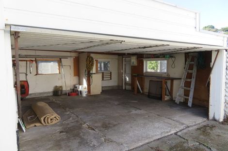 Photo of property in 23 Glamis Avenue, Strathmore Park, Wellington, 6022