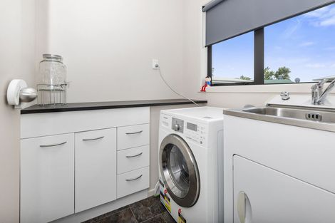 Photo of property in 145 Weymouth Road, Manurewa, Auckland, 2102