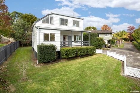 Photo of property in 2/12 Taynith Place, Glenfield, Auckland, 0629