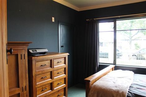 Photo of property in 16 Maitland Street, Strathern, Invercargill, 9812