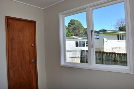 Photo of property in 1 Tawa Place, Waiuku, 2123