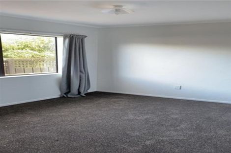 Photo of property in 33a Tiller Close, Kelvin Grove, Palmerston North, 4414
