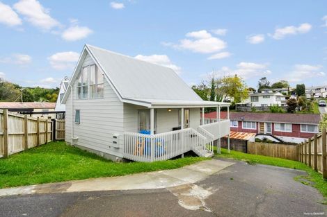 Photo of property in 121a Seabrook Avenue, New Lynn, Auckland, 0600