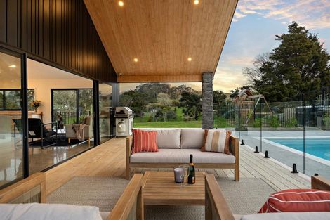 Photo of property in 114 Solan Drive, Waimauku, 0812