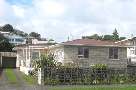 Photo of property in 10 Rosendale Avenue, Spotswood, New Plymouth, 4310