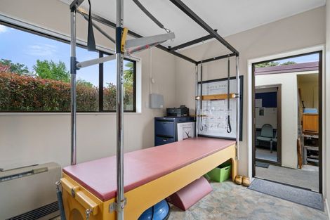 Photo of property in 251 Shakespeare Street, Leamington, Cambridge, 3432