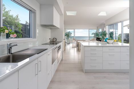 Photo of property in 58 Ames Street, Paekakariki, 5034