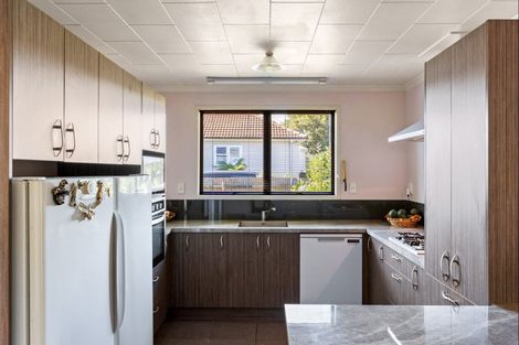 Photo of property in 15 Haldane Street, Elgin, Gisborne, 4010