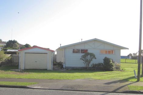 Photo of property in 3 Morning View, Titahi Bay, Porirua, 5022