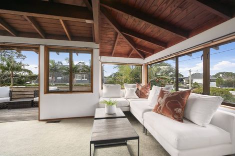 Photo of property in 2/22 Saltburn Road, Milford, Auckland, 0620