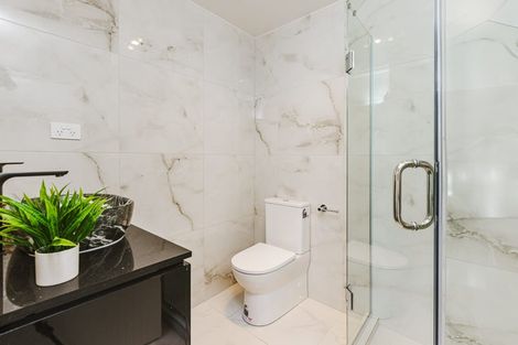 Photo of property in 76a Glenmore Road, Sunnyhills, Auckland, 2010