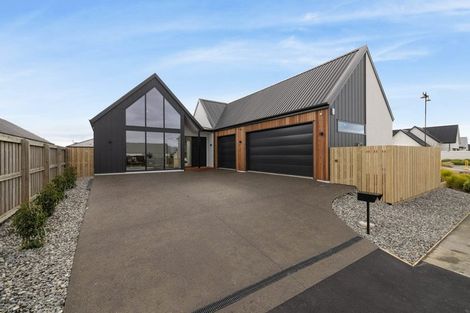 Photo of property in 2 Alan James Lane, Prebbleton, 7604