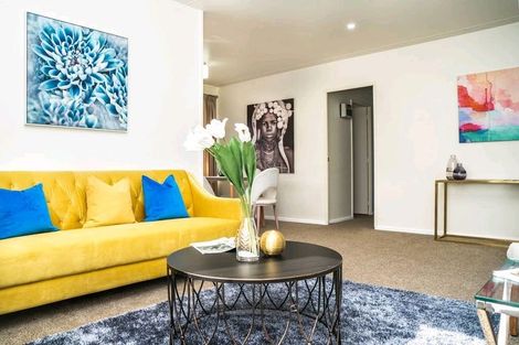 Photo of property in 11a Bill Phillip Place, Clendon Park, Auckland, 2103
