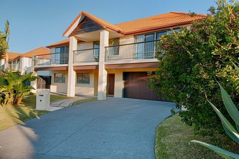 Photo of property in 11 Parkwood Crescent, Gulf Harbour, Whangaparaoa, 0930