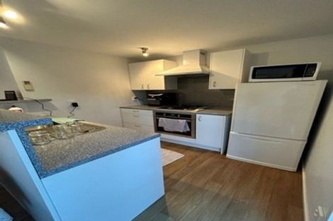 Photo of property in 124 Taylor Terrace, Tawa, Wellington, 5028