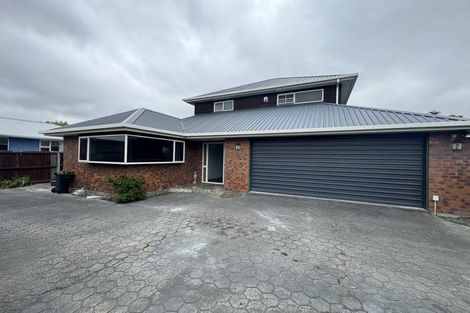 Photo of property in 2/209 Withells Road, Avonhead, Christchurch, 8042