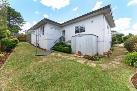 Photo of property in 3 Paua Place, Mount Roskill, Auckland, 1041