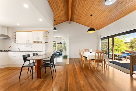 Photo of property in 103 Awa Road, Kumeu, 0891