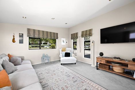 Photo of property in 8 Bishopsworth Way, Huntington, Hamilton, 3210