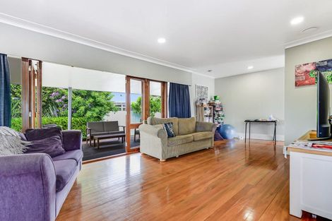 Photo of property in 44 Tudor Crescent, Chedworth, Hamilton, 3210