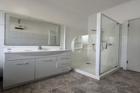 Photo of property in 48 Clevedon Road, Papakura, 2110