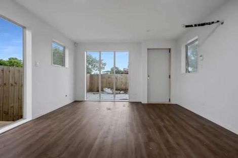 Photo of property in 305f Porchester Road, Takanini, 2112