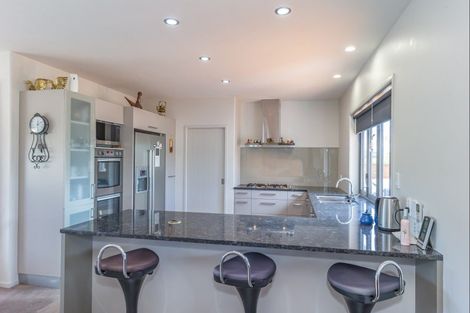 Photo of property in 68 Waitarere Rise Avenue, Waitarere, Levin, 5510