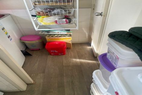 Photo of property in 68 Reynella Drive, Massey, Auckland, 0614