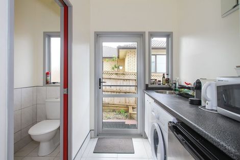 Photo of property in 6 Lamia Place, The Gardens, Auckland, 2105