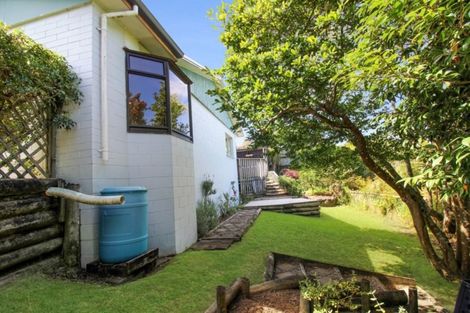 Photo of property in 5a Jensen Place, Frankleigh Park, New Plymouth, 4310