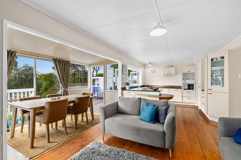 Photo of property in 12 Washington Avenue, Snells Beach, 0920