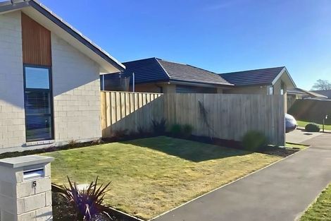 Photo of property in 5 Selfe Crescent, Burwood, Christchurch, 8083