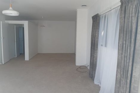 Photo of property in 124 Manuka Road, Bayview, Auckland, 0629