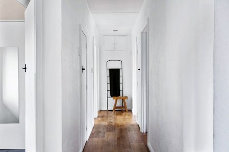 Photo of property in 15 Puketapu Road, Taradale, Napier, 4112