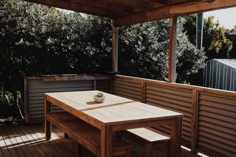 Photo of property in 5 Karioi Crescent, Raglan, 3225