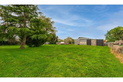 Photo of property in 30 Timaru Road, Waimate, 7924
