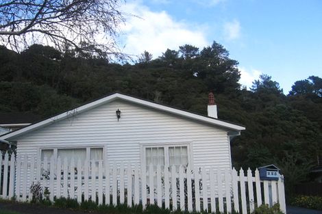 Photo of property in 225 Whites Line East, Waiwhetu, Lower Hutt, 5010