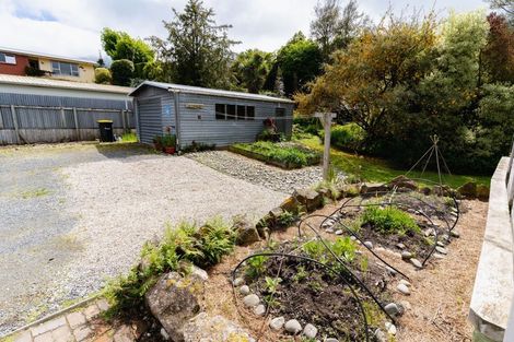 Photo of property in 25 Hugh Street, Sawyers Bay, Port Chalmers, 9023