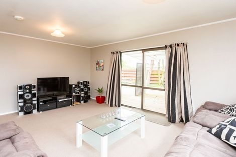 Photo of property in 23 Chadwick Place, Highbury, Palmerston North, 4412