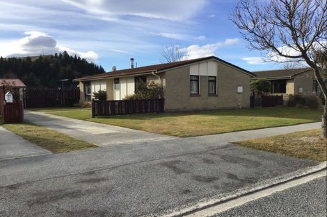 Photo of property in 112 Waenga Drive, Cromwell, 9310