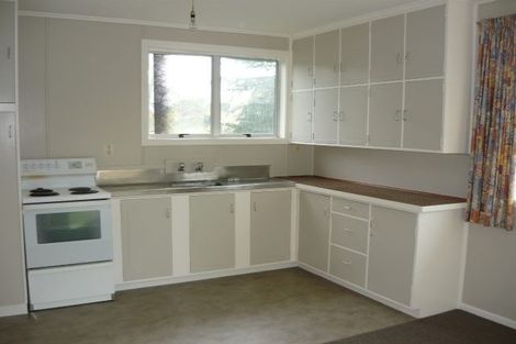 Photo of property in 58 Speargrass Grove, Timberlea, Upper Hutt, 5018