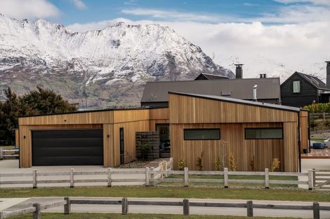 Photo of property in 9 Bull Ridge, Wanaka, 9305