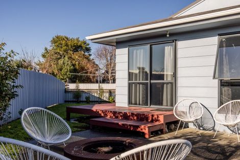 Photo of property in 28 Peppertree Glade, Kelvin Grove, Palmerston North, 4414