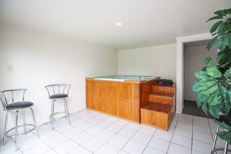 Photo of property in 476 Don Buck Road, Massey, Auckland, 0614